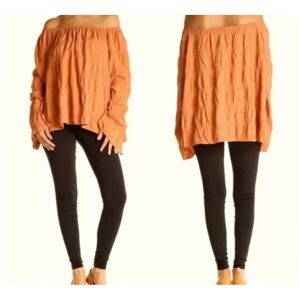 Elizabeth And James Off Shoulder Crinkle Blouse Size Large